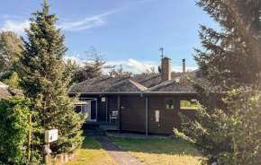 Cozy Home In Græsted With Sauna